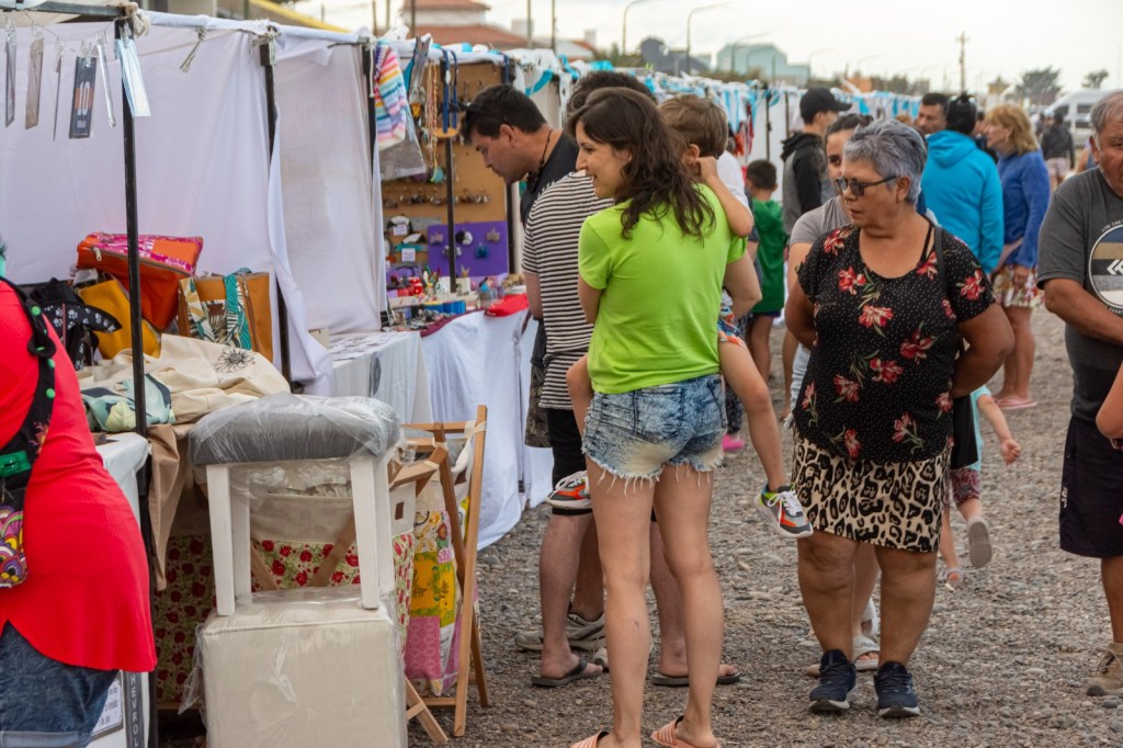 Se realiza con éxito la Feria Municipal de la Costa en Playa&nbsp;Unión