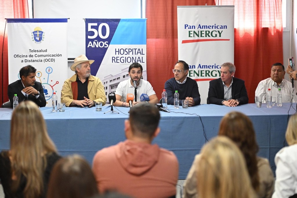 Torres participó de la entrega de equipamiento médico para el Hospital de Comodoro&nbsp;Rivadavia
