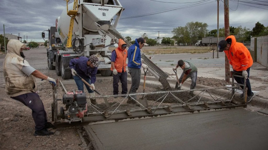 Avanza la obra de pavimentación en la calle Ramón y Cajal de&nbsp;Rawson