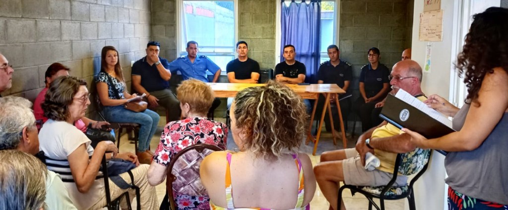 Barrio Santa Mónica: El municipio, junto a la policía y los ciudadanos acordaron políticas de&nbsp;seguridad