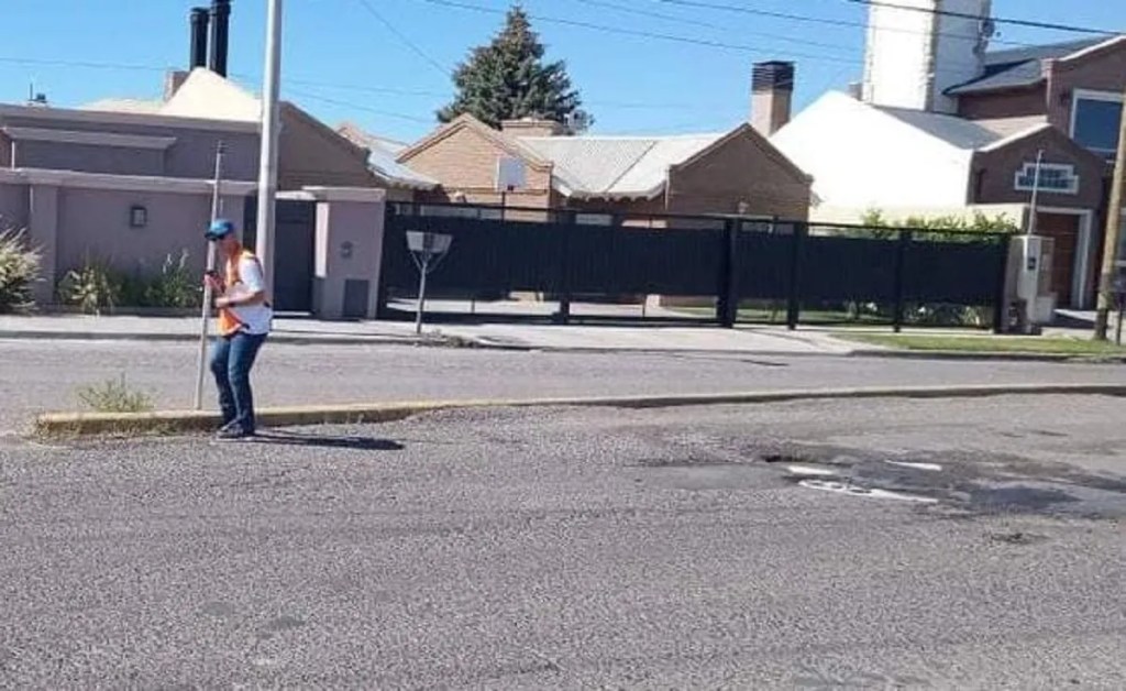 Está pronto a iniciar el pliego licitatorio para repavimentar una calle deteriorada por&nbsp;pluviales