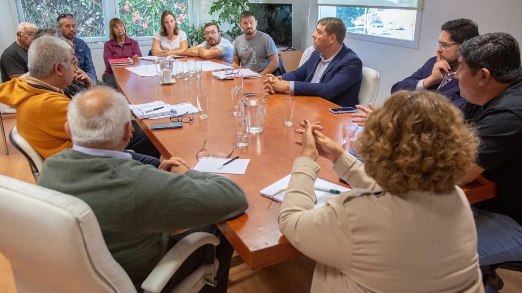 Biss, Cooperativa y vecinos avanzan en gestiones para dotar de energía eléctrica al Área&nbsp;19