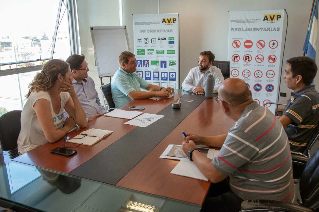 Biss y el presidente de la AVP avanzan en proyectos viales para&nbsp;Rawson