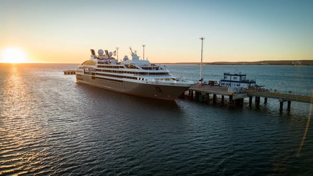 Temporada de Cruceros: Arribó el navío de lujo Le Boreal a Puerto&nbsp;Madryn