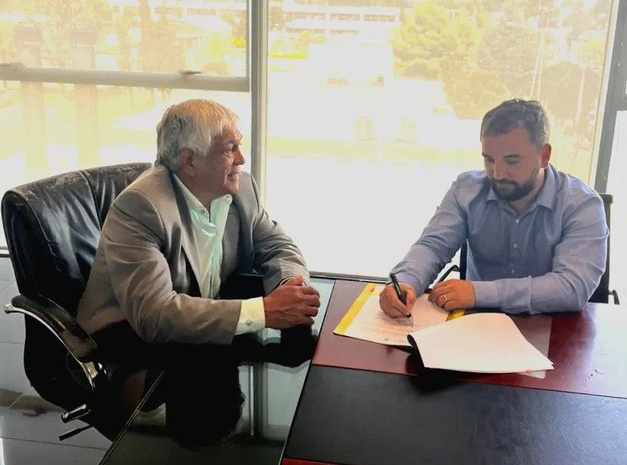 El Gobierno Provincial construirá un nuevo puente y aportará adoquines en El&nbsp;Maitén