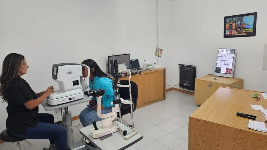 ISSyS brinda atención oftalmológica itinerante en localidades de la Comarca&nbsp;Andina
