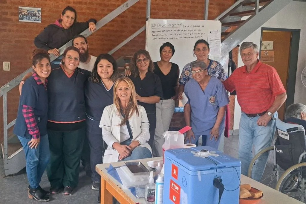 Los adultos mayores de las Casas Tuteladas de Rawson se vacunaron contra la&nbsp;gripe