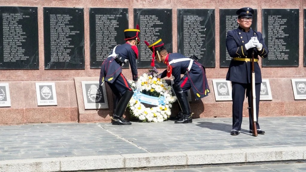 Chubut participó en Buenos Aires del Acto en conmemoración del 42° Aniversario de la Gesta de&nbsp;Malvinas