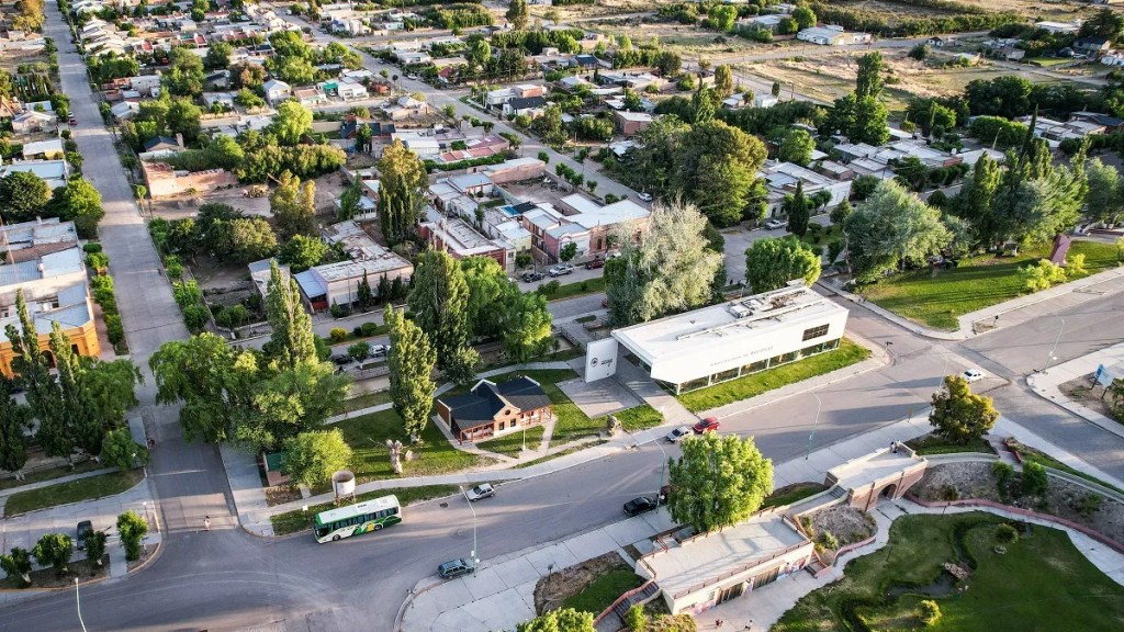 Dolavon: con los sueldos de febrero y marzo, los municipales recibirán un aumento acumulado de 33,33 por&nbsp;ciento