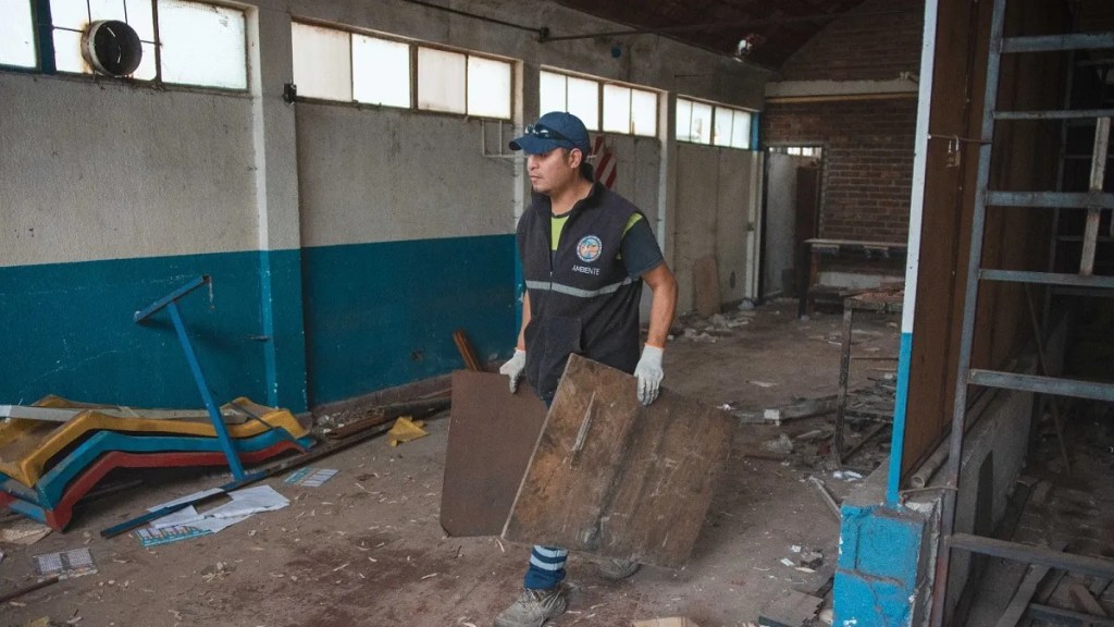La Municipalidad de Rawson comenzó con los trabajos de limpieza en el predio del ex&nbsp;zoológico