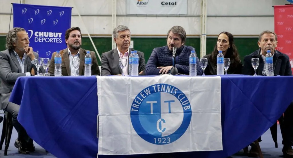 Merino: “Fomentamos políticas para favorecer y promocionar el&nbsp;deporte”