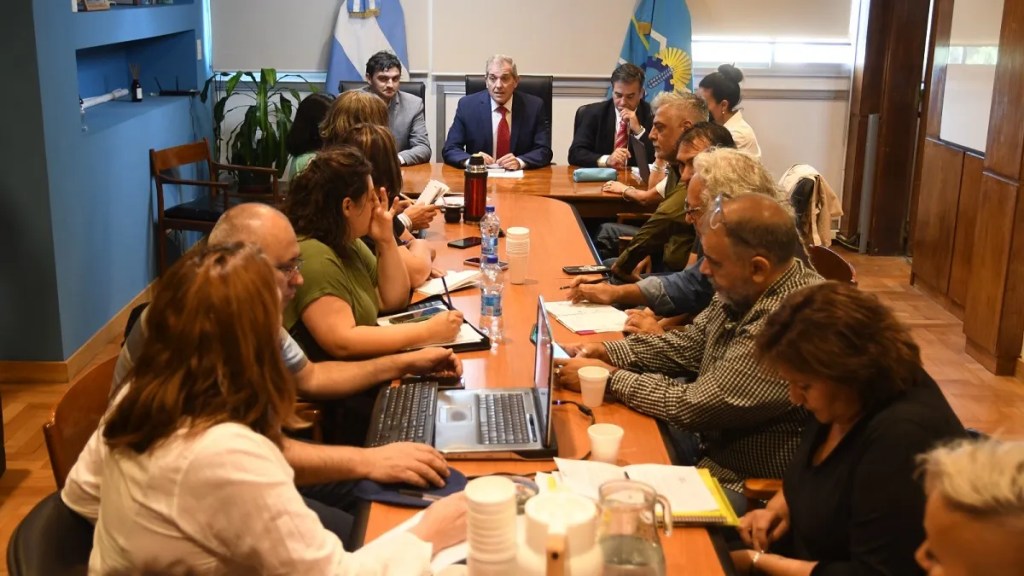 Paritarias: El Gobierno Provincial mantuvo una nueva reunión con gremios de la&nbsp;educación