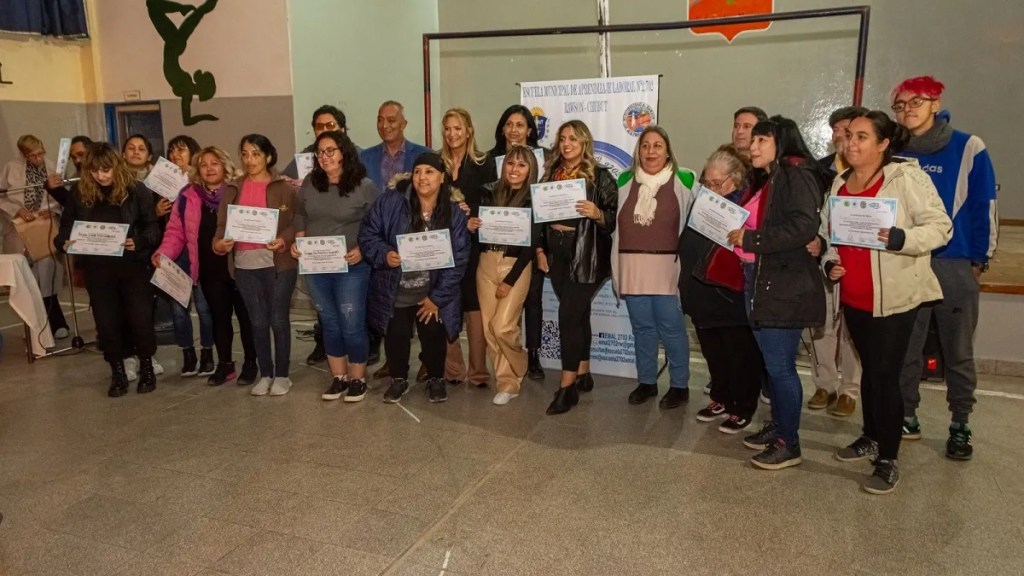 Participantes del Curso de Lengua de Señas que se dicta en Rawson recibieron sus&nbsp;certificaciones