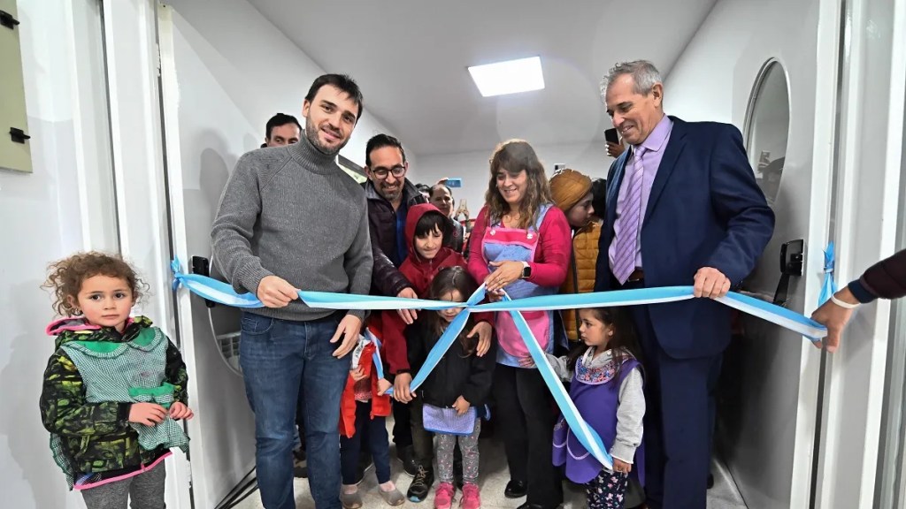 Torres inauguró la primera institución educativa en la provincia después de más de seis&nbsp;años