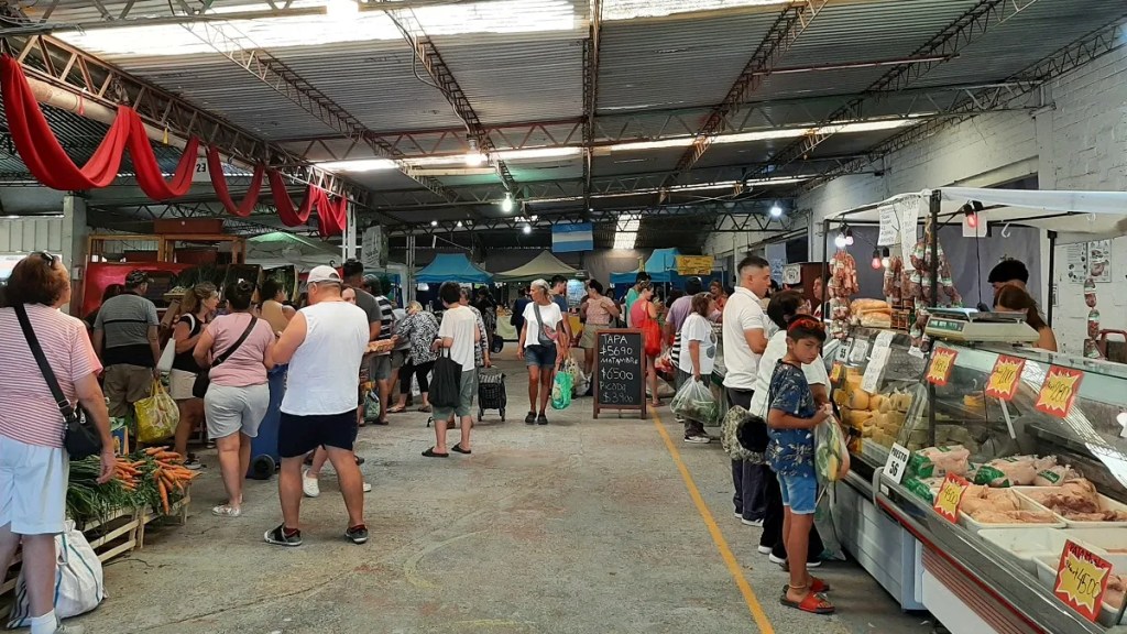 El Municipio realiza tareas de reciclado de residuos secos y orgánicos en el Paseo Ferial&nbsp;Trelew