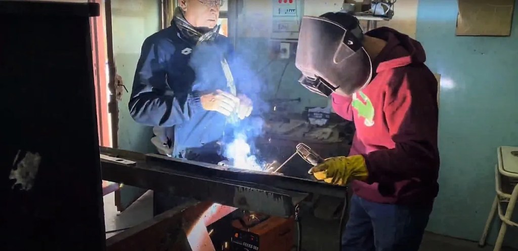 El taller de herrería se erige como espacio de igualdad de&nbsp;oportunidades