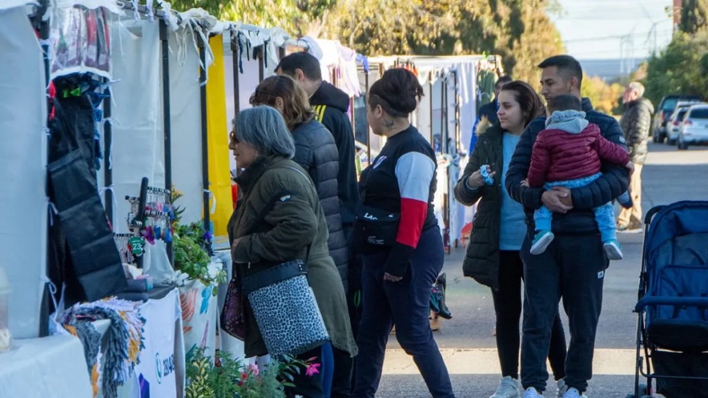 Con la participación de más de 60 expositores, se realiza en Rawson la “Expo&nbsp;Peatonal”