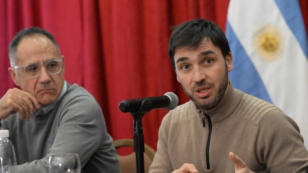 Torres destacó las gestiones realizadas ante Nación para destrabar importantes obras y equipamiento médico para los hospitales de Trelew y Comodoro&nbsp;Rivadavia