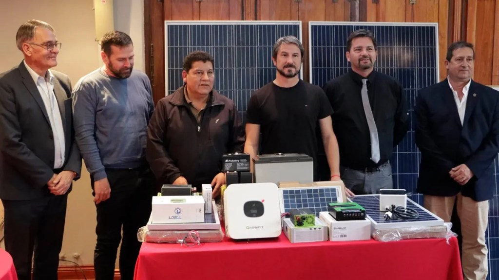 Merino firmó convenio con el CFP 653 y la Fundación Coincidir para impulsar prácticas de autonomía energética&nbsp;sustentable