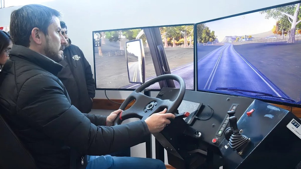 Merino participó de la presentación de un simulador de&nbsp;transporte