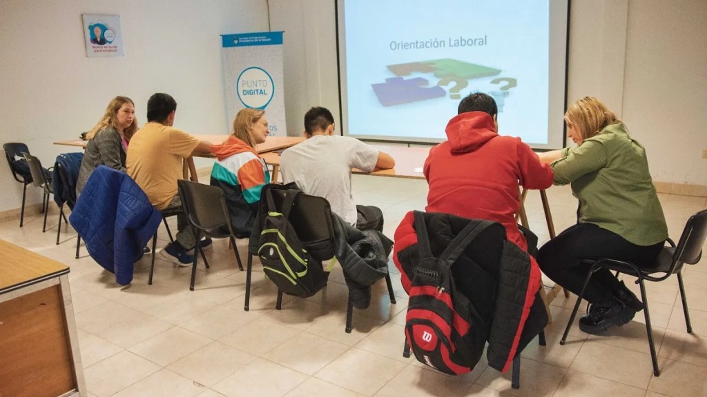 Municipio brindó a estudiantes de la Escuela N° 509 taller de Orientación Laboral y Apoyo a la Búsqueda de&nbsp;Empleo