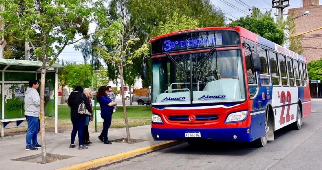 Por el paro de la CGT, este jueves no habrá transporte urbano en&nbsp;Trelew