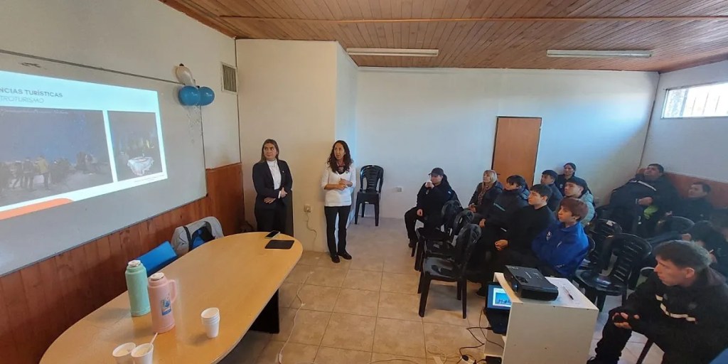 Agentes de Guardia Urbana participaron de la capacitación de Sensibilización Anfitriones&nbsp;Turísticos