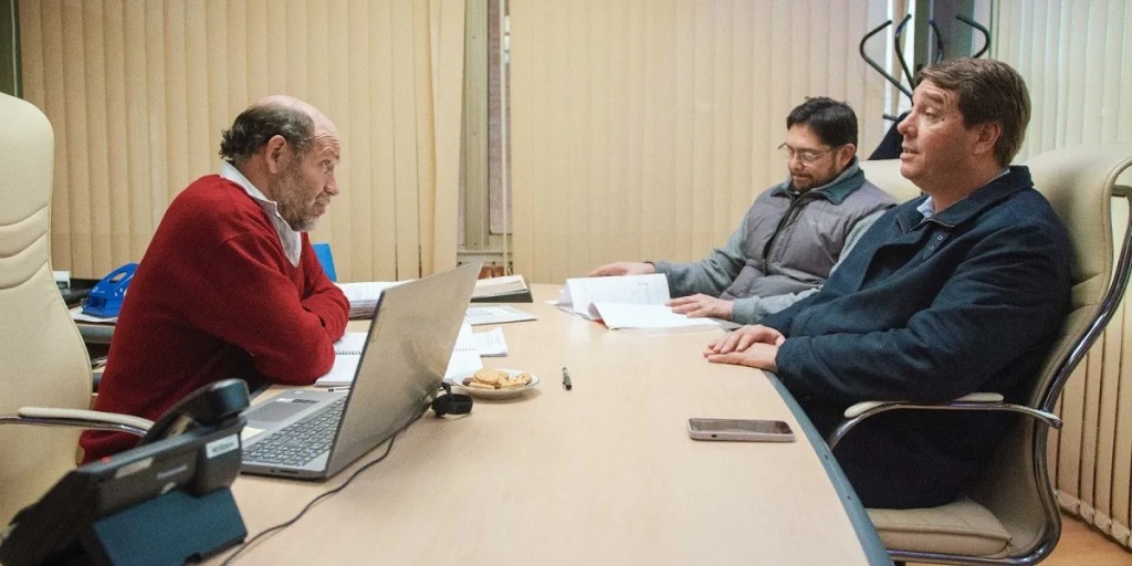 Biss se reunió con el presidente del IPV para evaluar las obras de gas de las Áreas 12 y&nbsp;13