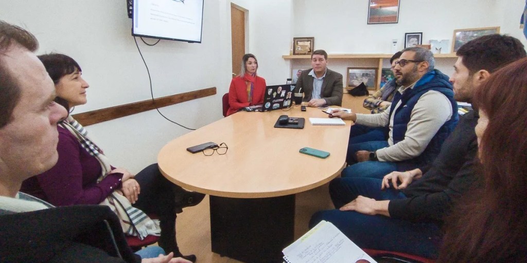 Biss se reunió con representantes de la CaFACh para fortalecer la productividad pesquera en&nbsp;Rawson