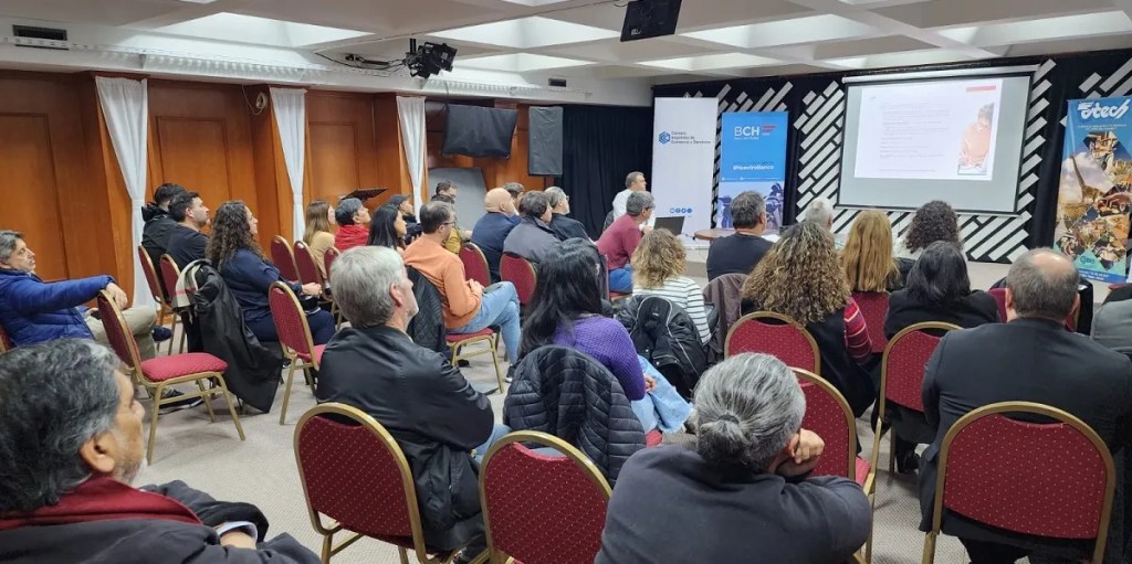 El Banco del Chubut presentó líneas de préstamos en Esquel y el Valle para promover la actividad&nbsp;comercial