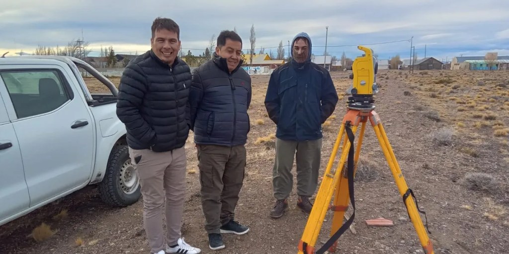 El Gobierno provincial realiza trabajos de mensura de lotes urbanos en Gan Gan y&nbsp;Gastre