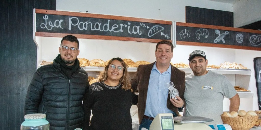 El intendente Biss visitó el nuevo local “La&nbsp;Panadería”