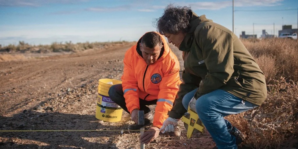 El Municipio de Rawson inició con los trabajos de redes de agua y energía en terrenos del&nbsp;Lotear