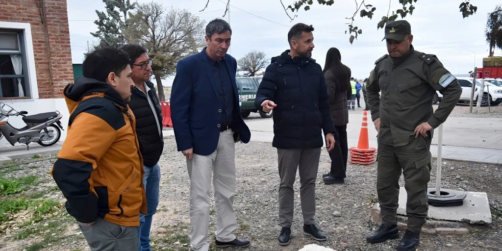 El Municipio planifica trabajo conjunto y obras para optimizar la labor del puesto de control y&nbsp;abasto