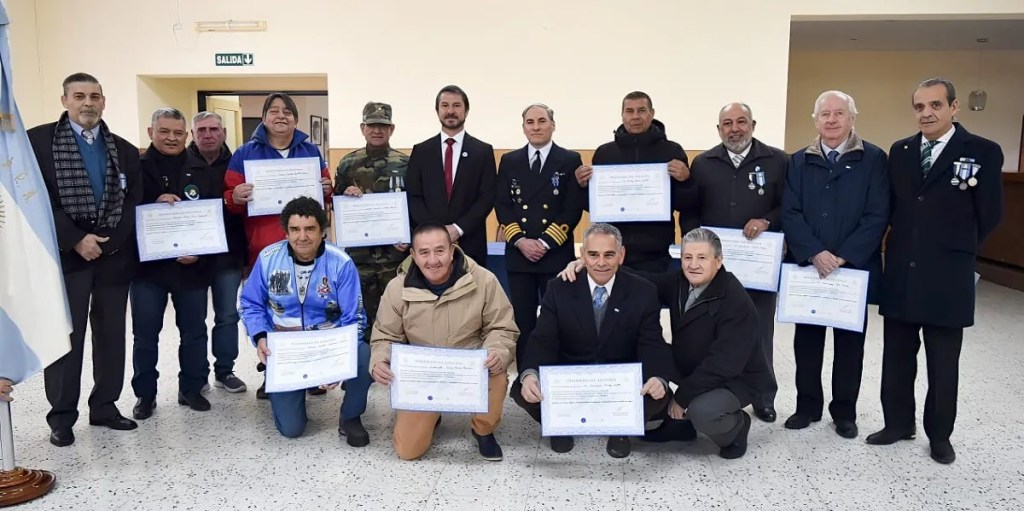 Merino participó de emotivo acto de reafirmación de juramento a la bandera de los veteranos de&nbsp;guerra