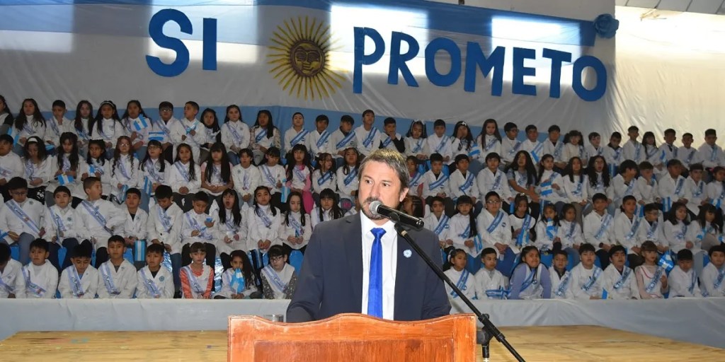 Merino presentó el concurso para crear la bandera de la&nbsp;ciudad