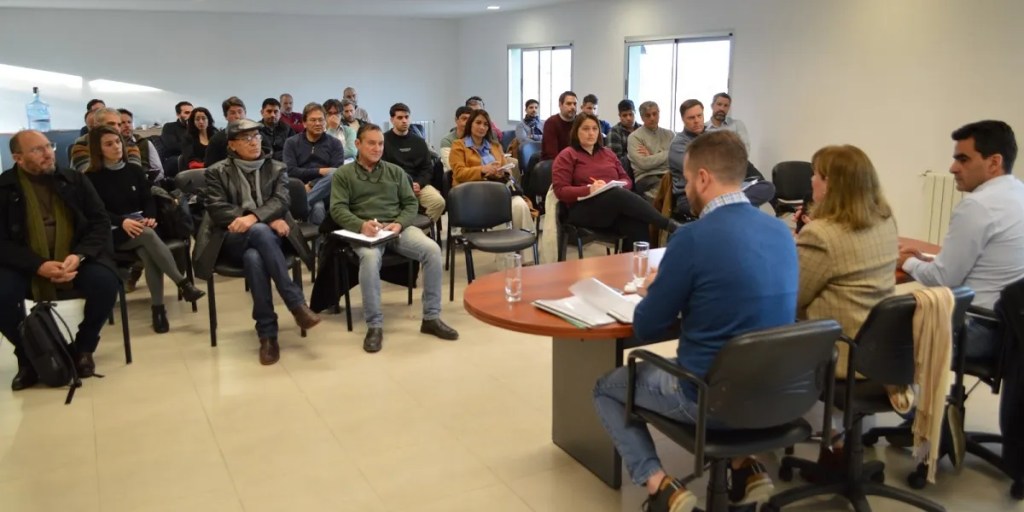 Provincia analiza junto al sector industrial los beneficios del proyecto para el Incentivo, Promoción y Desarrollo de la Industria Naval en&nbsp;Chubut