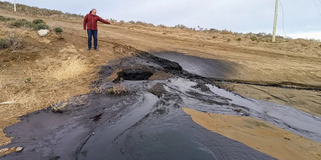 Provincia tomó intervención en derrame de petróleo de YPF y supervisa tareas de remediación en Comodoro&nbsp;Rivadavia