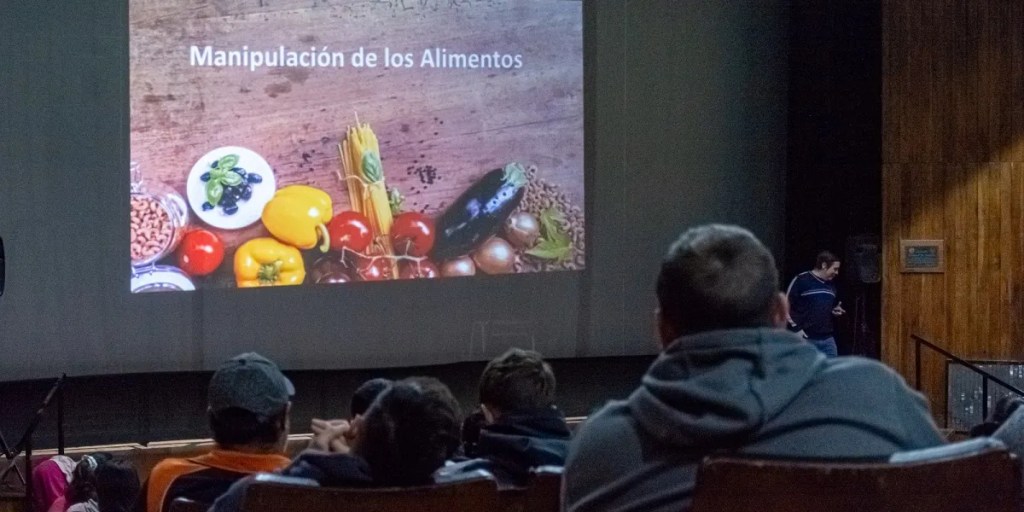 Rawson realizó un nuevo Curso de Manipulación de&nbsp;Alimentos