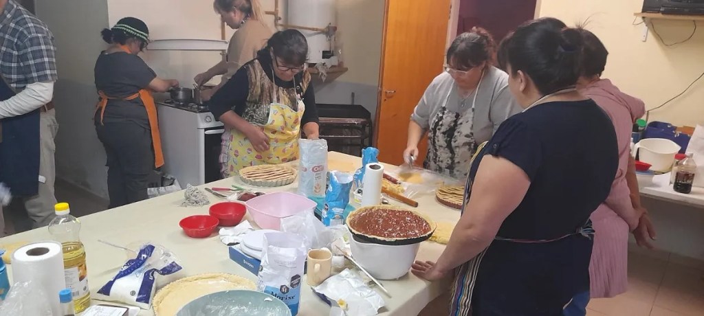 Taller de cocina y pastelería en la vecinal de&nbsp;Etchepare
