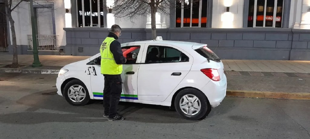 Trelew fortifica los controles para bregar por el respeto a las leyes de tránsito y mejorar el&nbsp;transporte