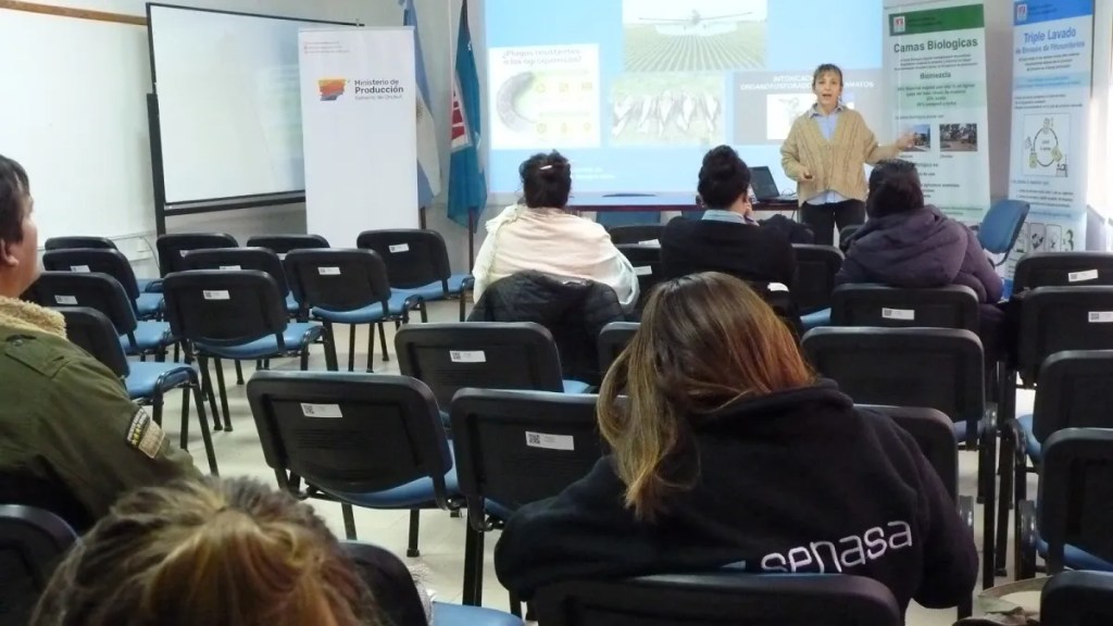 El Gobierno capacitó a productores agropecuarios y técnicos sobre uso responsable de&nbsp;agroquímicos
