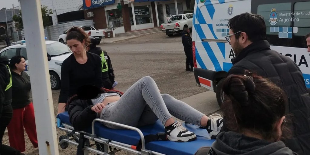 accidente, Av Libertador, peatón atropellado, Hospital Regional, seguridad vial, tránsito, investigación, justicia, Gral Mosconi, noticias policiales, Comodoro Rivadavia