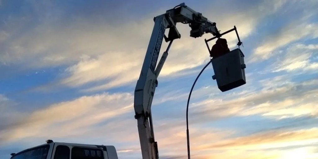 Mejoras en la iluminación del Aeropuerto Almirante Zar para mayor seguridad&nbsp;vial