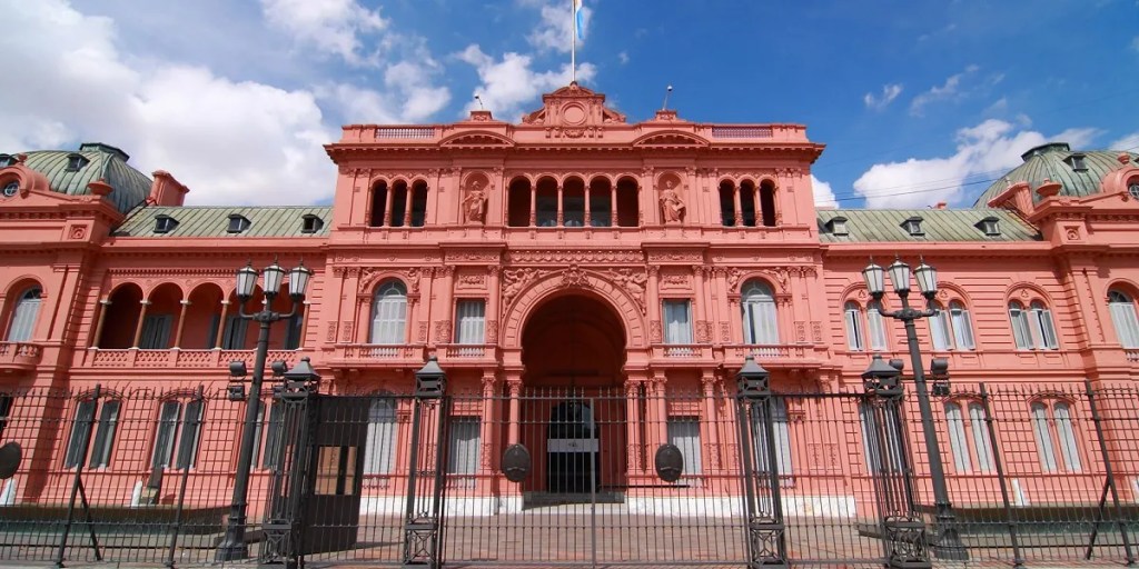 derogación DNU, Nación Seguros, corrupción gobierno, licitaciones públicas, Javier Milei, Guillermo Francos, seguros estatales, compras públicas, YPF, Aerolíneas Argentinas, Alberto Fernández, esquema corrupción, brokers seguros, políticas públicas, administración transparente, Argentina, embajada en Venezuela, Nicolás Maduro, Cancillería argentina, hostigamiento diplomático, relaciones internacionales, normas diplomáticas, comunidad internacional, seguridad diplomática, Caracas, gobierno de Venezuela, dirigentes opositores, conflicto diplomático, derechos humanos, protección diplomática, Argentina, Venezuela, Nicolás Maduro, Diana Mondino, Javier Milei, fraude electoral, elecciones, revisión independiente, derechos humanos, democracia, OEA