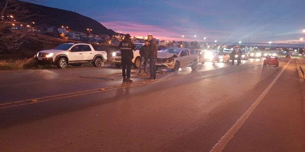 Fuerte choque en el acceso Brown de Rada&nbsp;Tilly