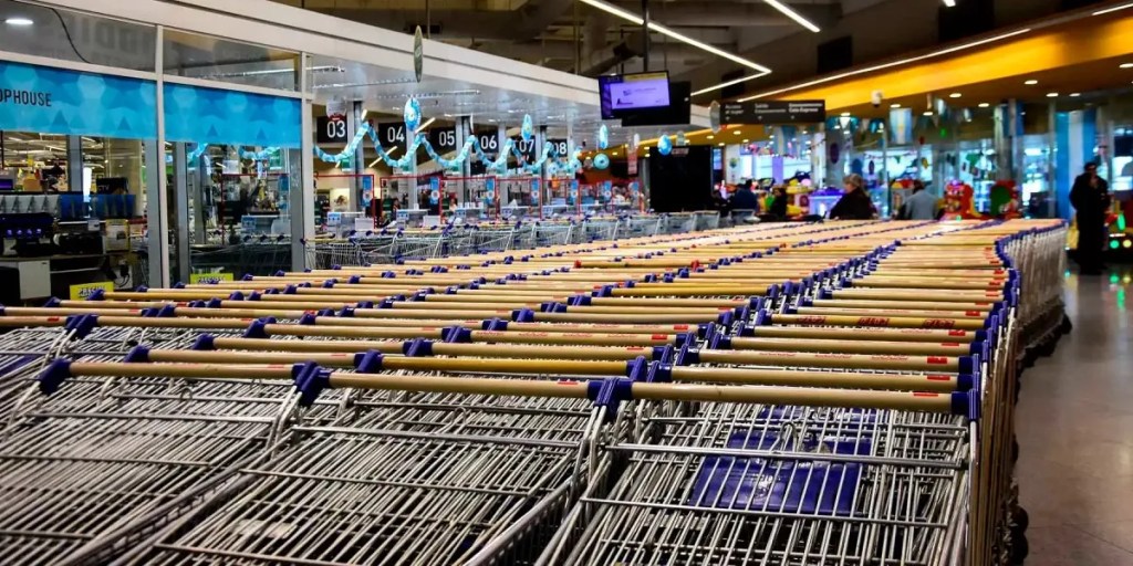 CADAM, consumo, crédito para comercios, financiamiento a almacenes, economía argentina, políticas de ajuste fiscal, Cámara Argentina de Distribuidores, autoservicios mayoristas, Cuota Mayorista, INDEC, ventas mayoristas, Marcos Ayerra, ley pyme, tendencias de mercado, canasta básica