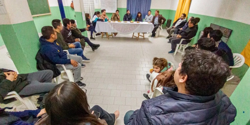 El intendente Biss se reunió con vecinos del barrio Gregorio Mayo de&nbsp;Rawson