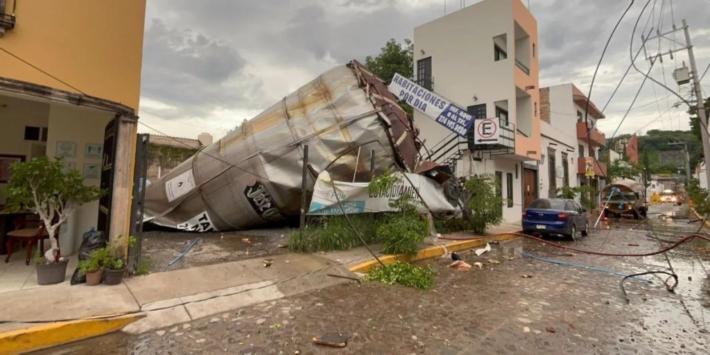 Explosión, fábrica de tequila, Jalisco, México, Tequila, víctimas, heridos, Unidad Estatal de Protección Civil y Bomberos, CFE, seguridad industrial, investigación