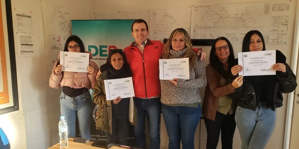 Finalizó en Rawson la capacitación destinada a integrantes de la Cooperativa de Trabajo Cascos&nbsp;Amarillos